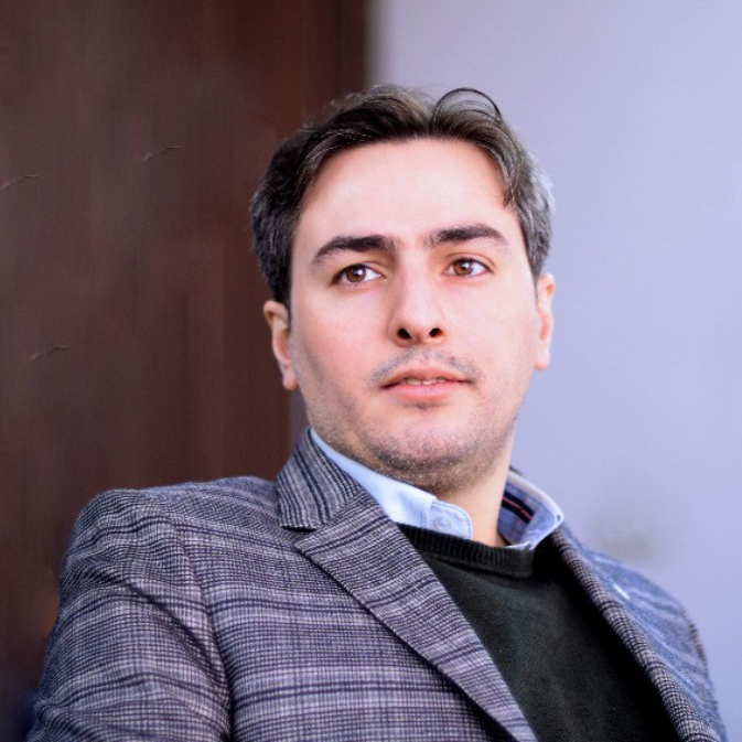 علی عباسی